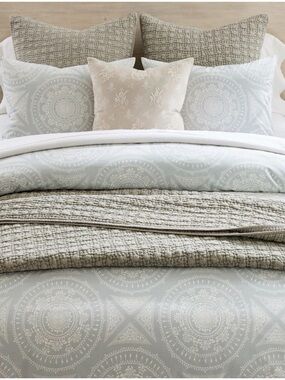 Pottery Barn Medallion Duvet Cover